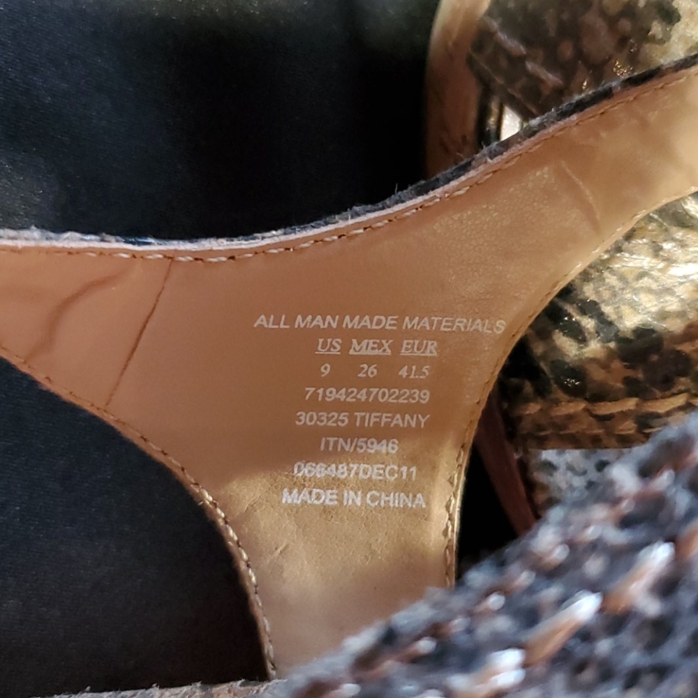 ATTENTION Snake Skin Cork Sandals size 9 EUC - Picture 7 of 7